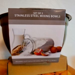 NWOT.  Hoan Stainless Steel Gold Mixing Bowls.  Set of 3.  (552)
